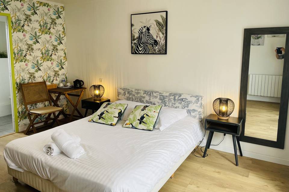 Chambre florale tropique