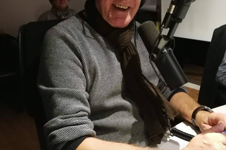 Animateur sur Nevers FM