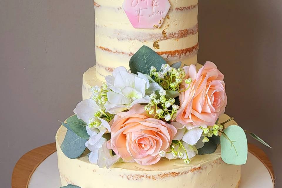 Cake topper avec de véritables fleurs à personnaliser - Atelier d