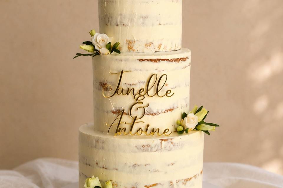 Nude cake