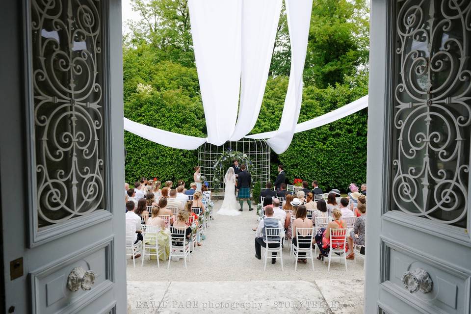 Chateau La Gauterie Ceremony