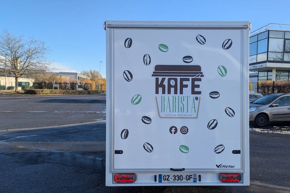 Arrière de la remorque