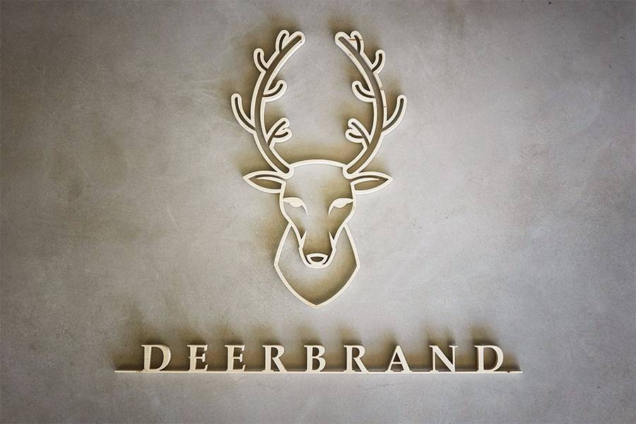 Lettre logo 3D bois Deerbrand