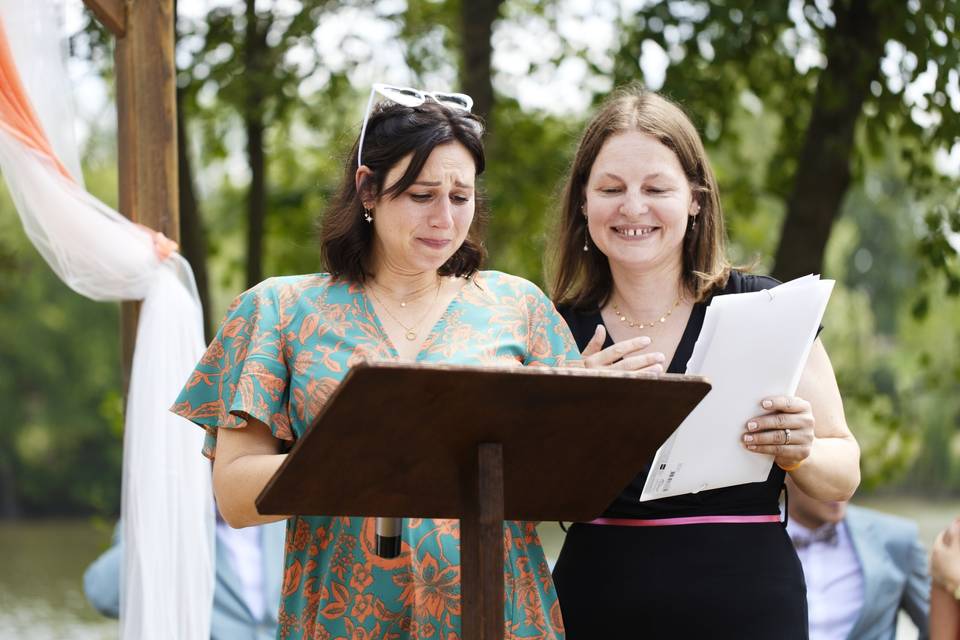 Témoin émue et officiante