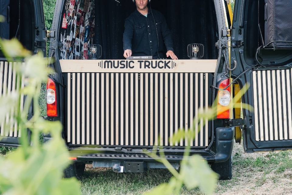 Music truck
