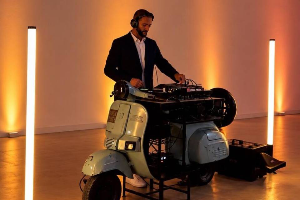 Music truck