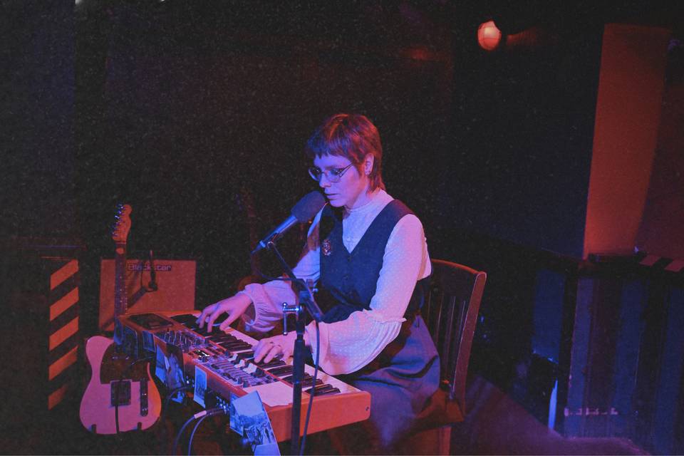 Floodlit - Chanteuse & Pianiste