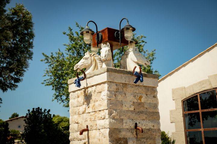 FONTAINE