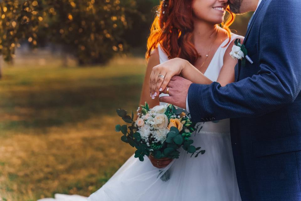 Golden hour seance couple