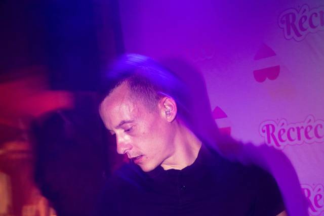 Dj