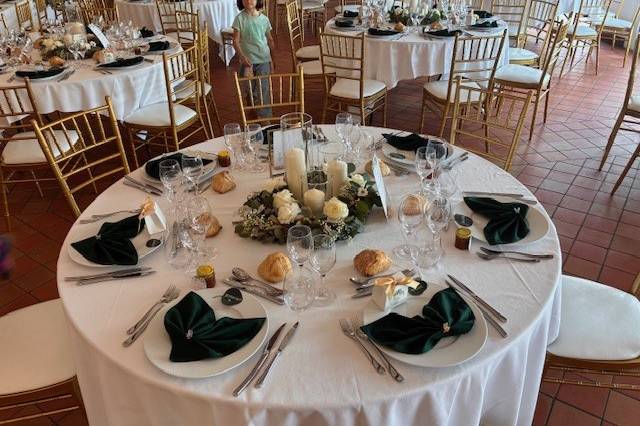69 Dressage table