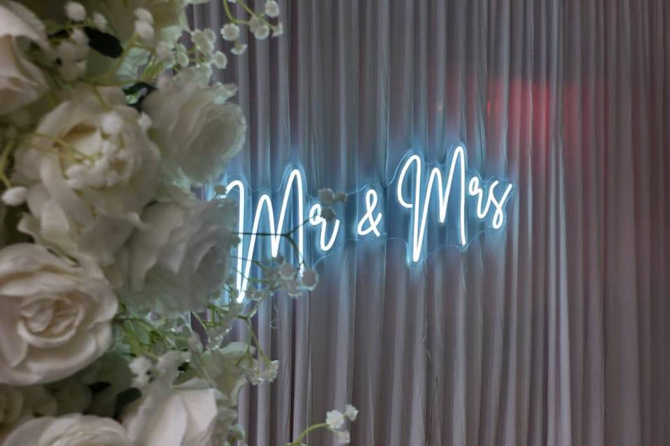 Neon Mr et Mrs