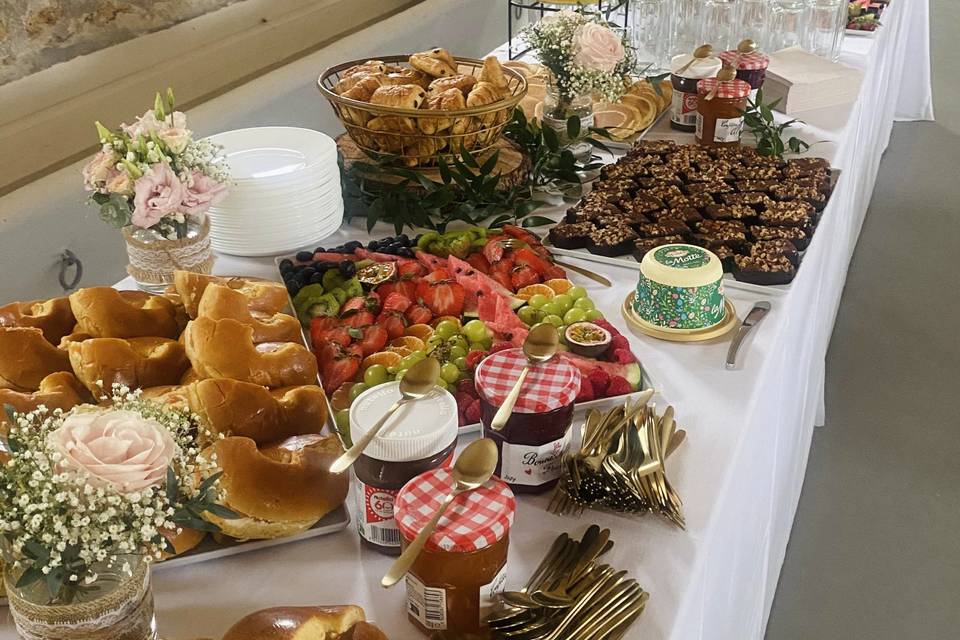 Buffet brunch mariage