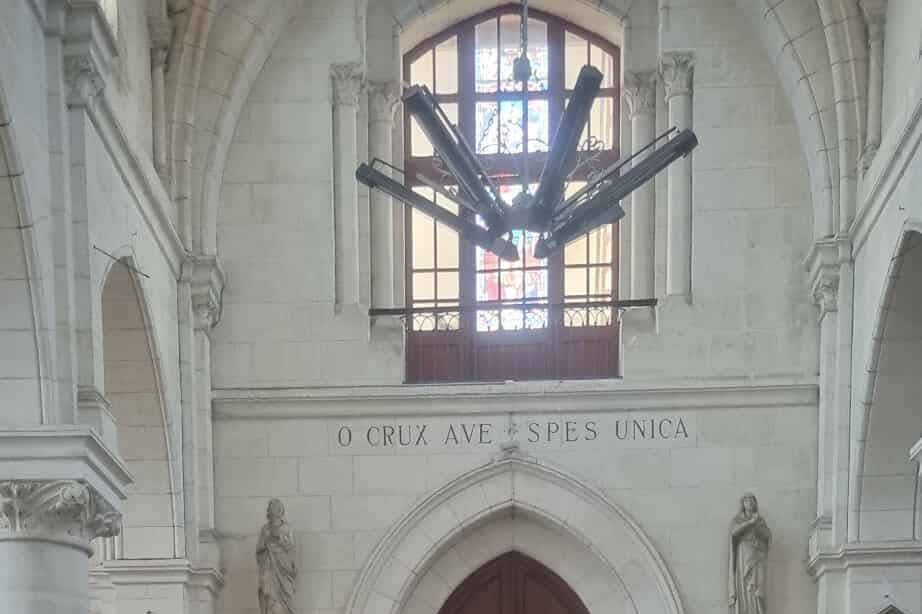 | Décors d'église |