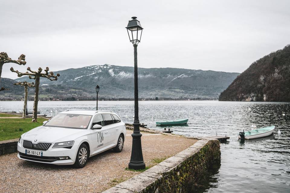 Aux abords des lacs de Savoie