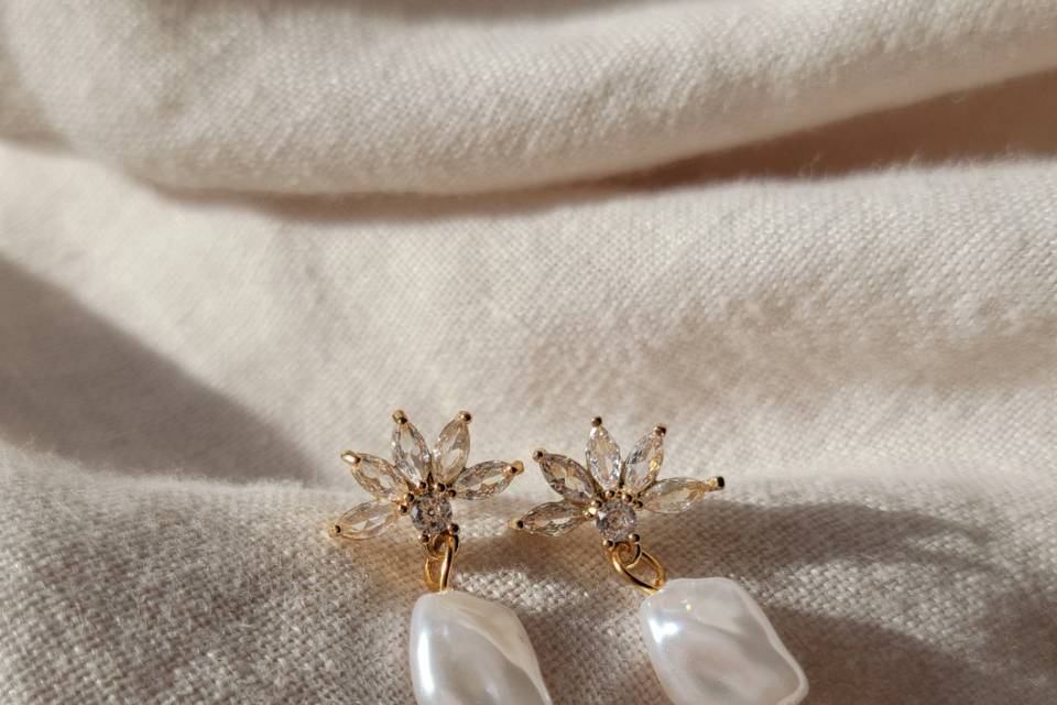 Zirconium fleur et perles