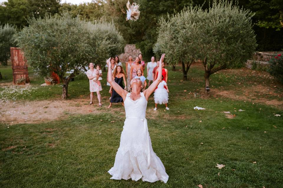 Jeté du bouquet