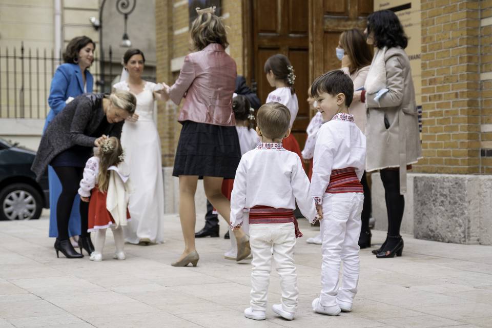 Arrivée de la mariée l'église