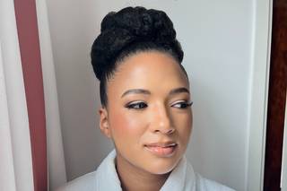 Nelysha Mua