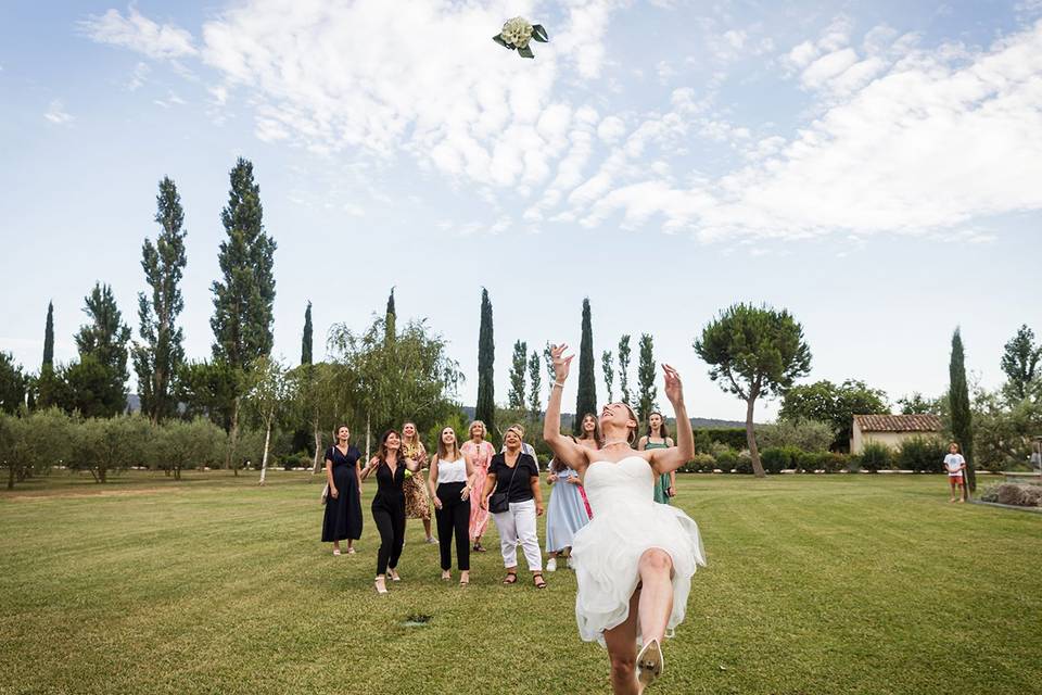 Le lancer du bouquet