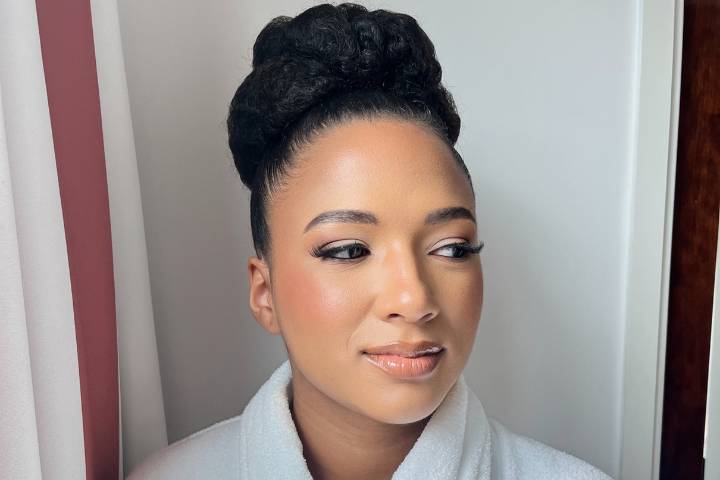Nelysha Mua