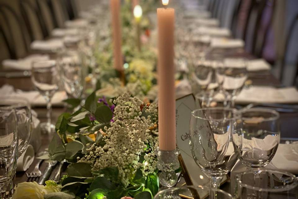 Table champêtre et chandelles