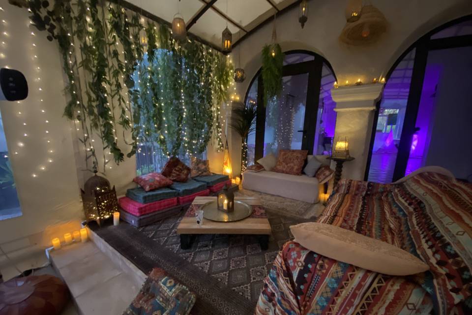 Salon chill Maroc intérieur