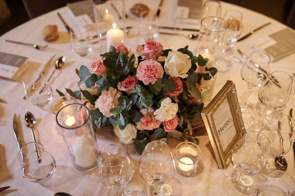 Centre de table fleuri
