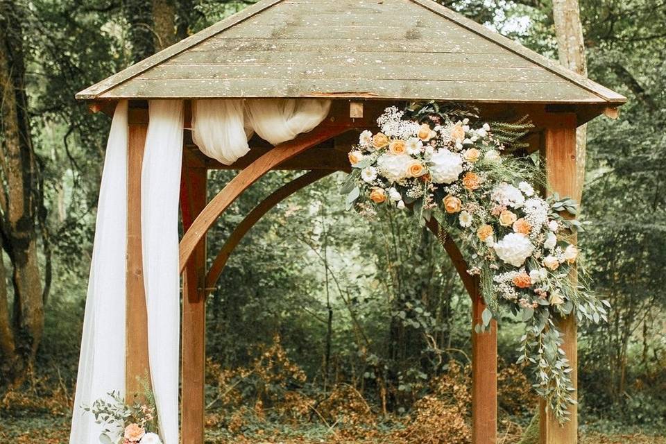 Le Kiosque dans la clairière