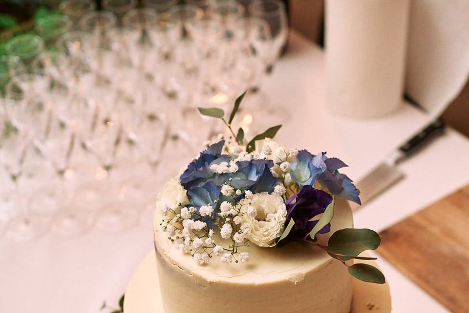 Wedding cake bleu