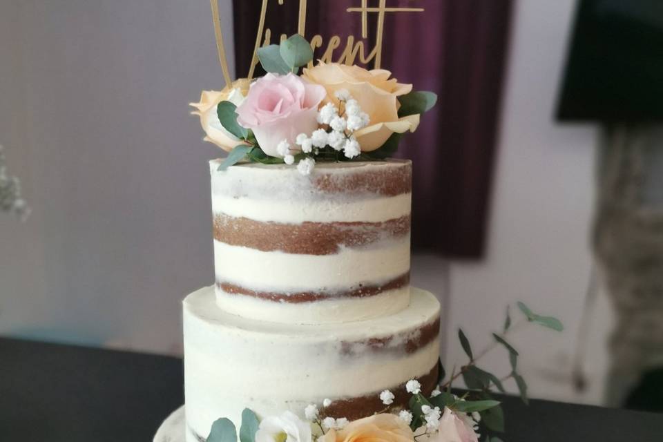 Naked cake