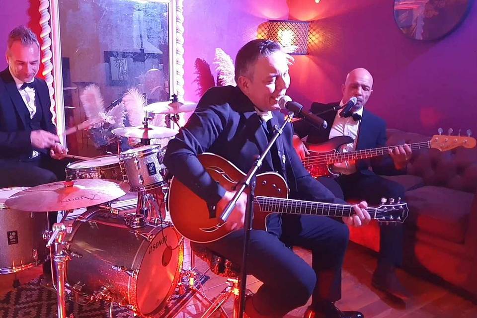 Acoustica Live Music