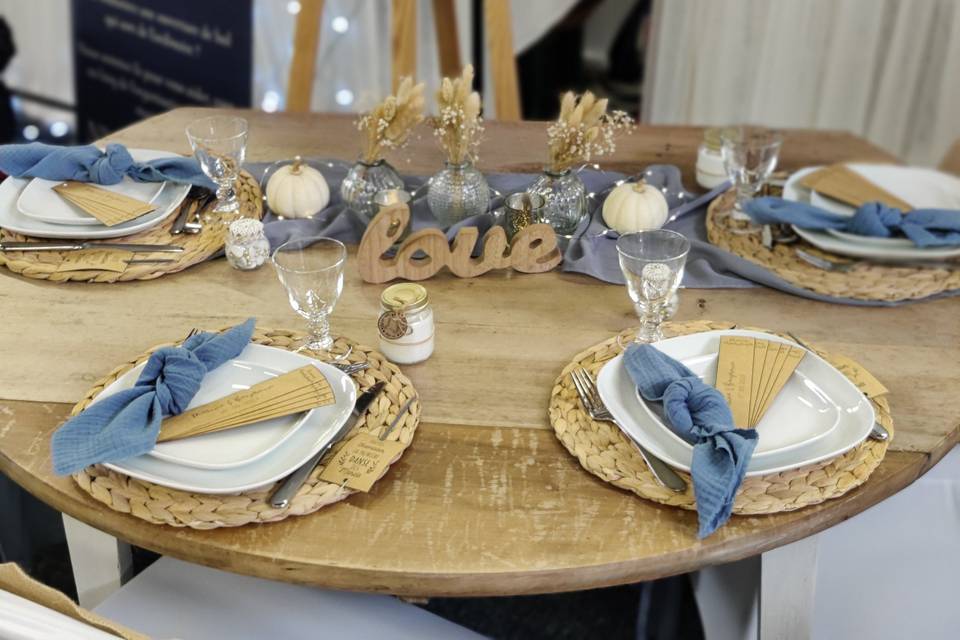 Décoration table mariage bleu