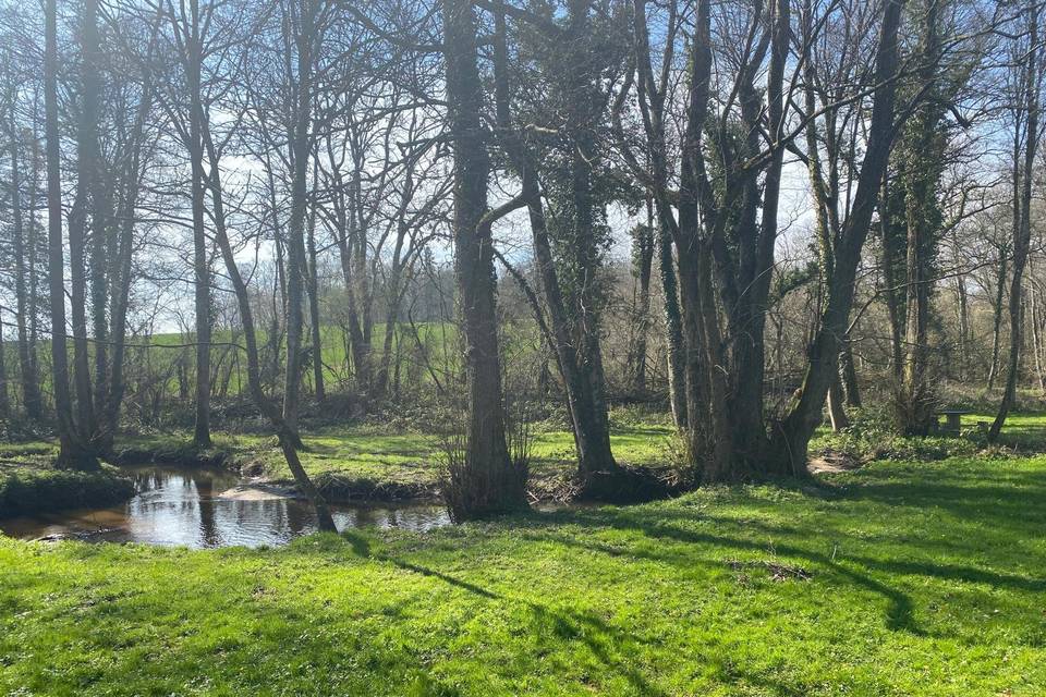 Tente au fil de l''eau