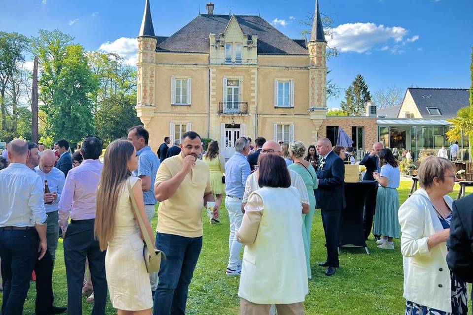 Vin d'honneur dans le parc