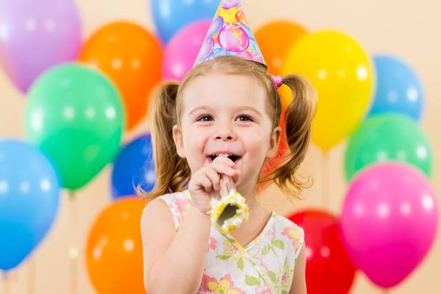 Fille + ballons