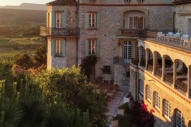Le Château au coucher du solei