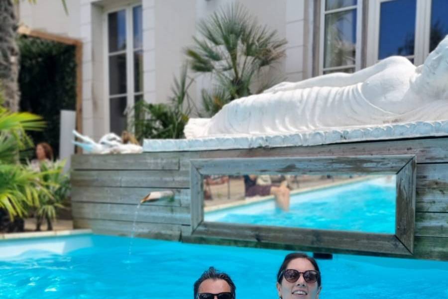 Mariage / pool party? OUII