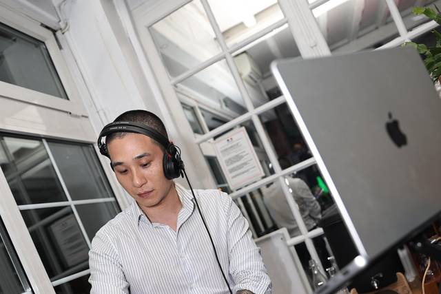 Live dj