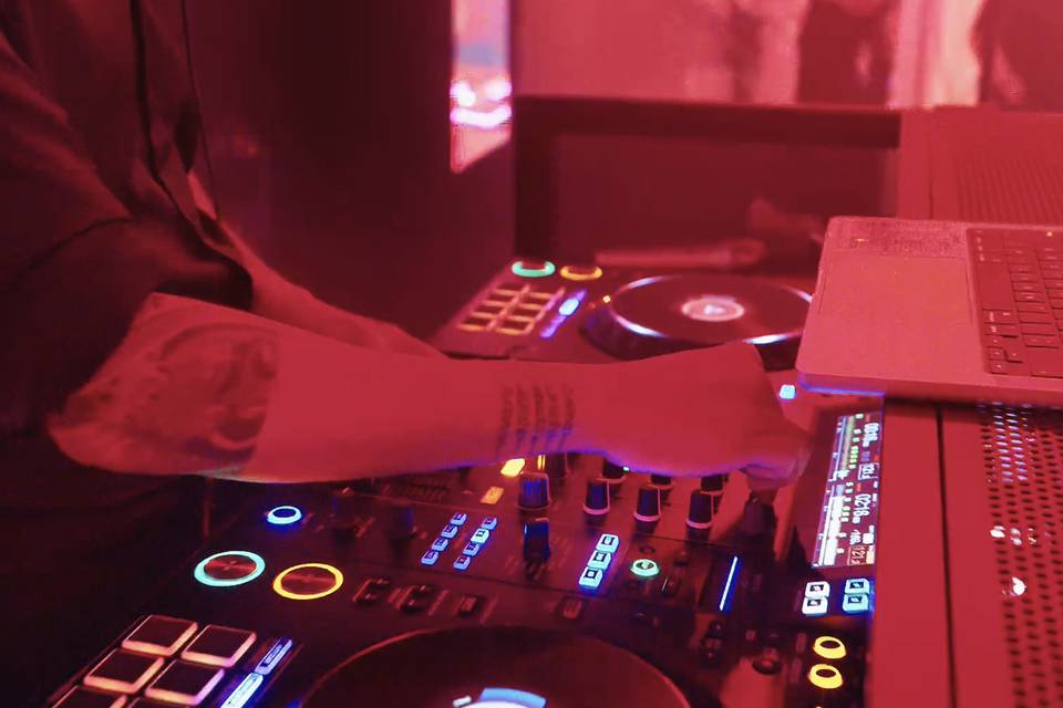 MIX LIVE