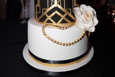Wedding cake blanc et or