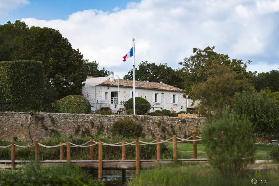 Mas vue de l'étang