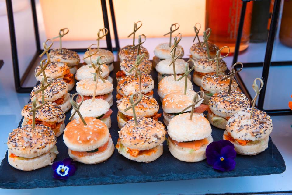 CANAPÉ_PLATEAU_HAMBURGER