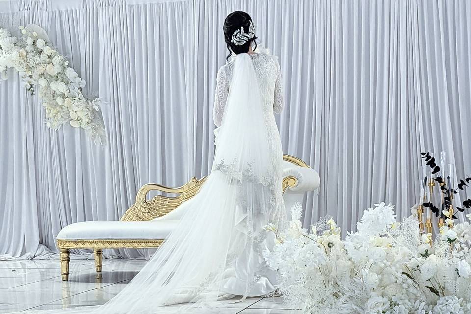 Une mariée heureuse