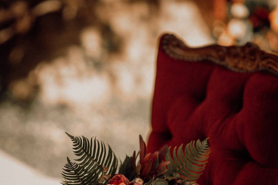 Fauteuils rouge et Bouquet