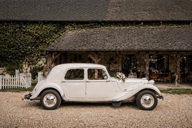 THE WEDDING TRACTION