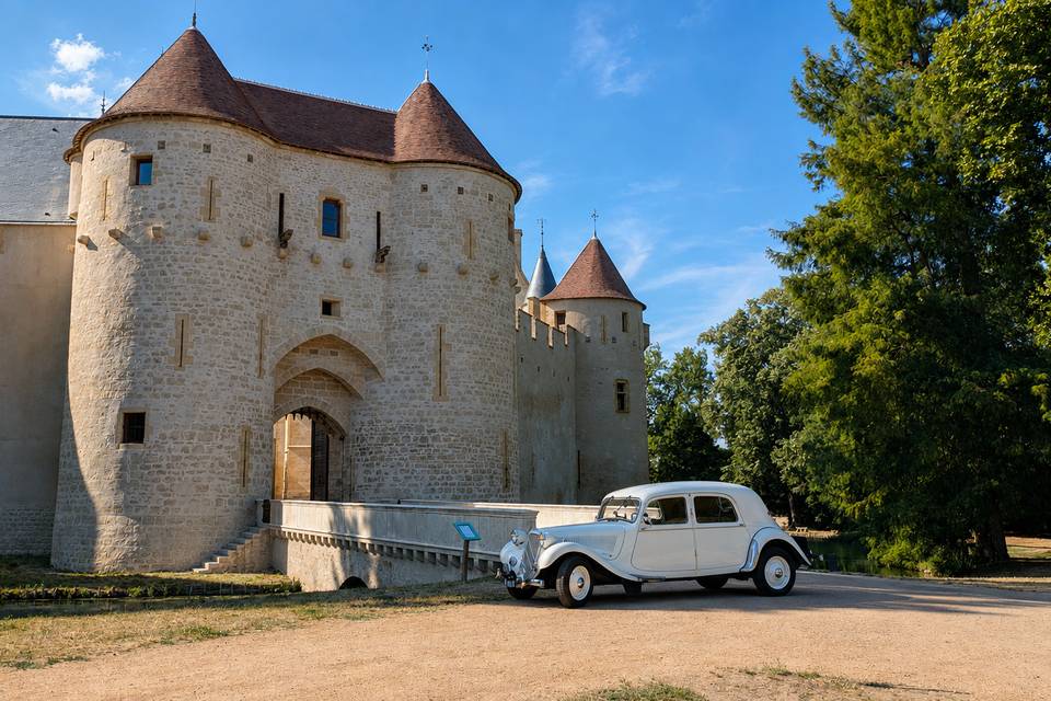 THE WEDDING TRACTION