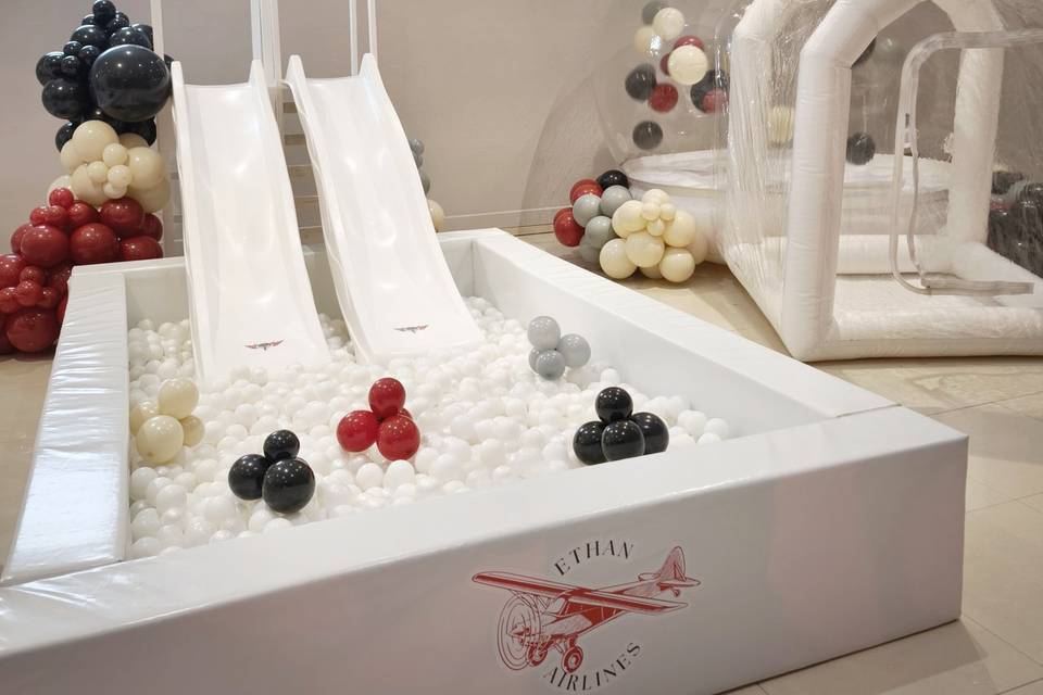 Piscine à balles et bubble