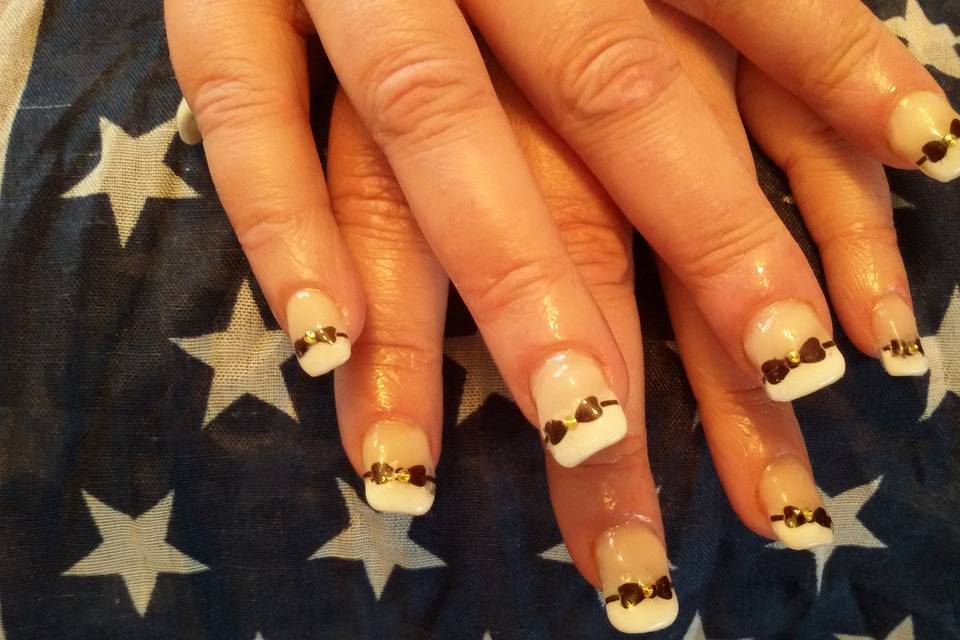 Belle Dame Papillon Nails