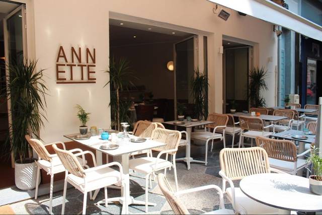 Annette Café Nice